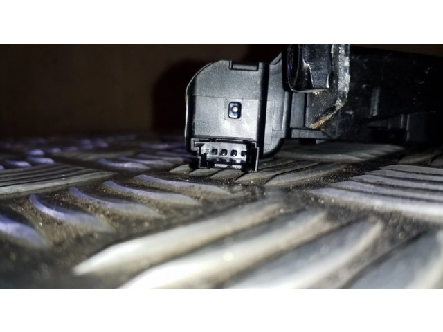 Zámek zadních dveří 51247200511, 7200511 BMW X1 E84 2010