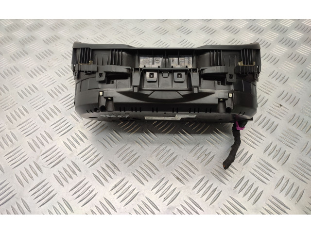 Панель приборов 5E0920731   Skoda Octavia Mk3 (5E)       