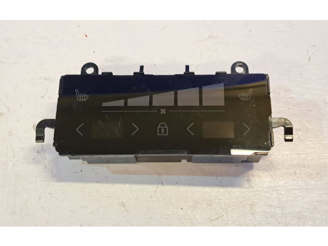 Блок управления климат-контролем 31674023 Volvo XC90