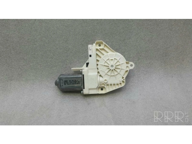 Передний двигатель механизма для подъема окон