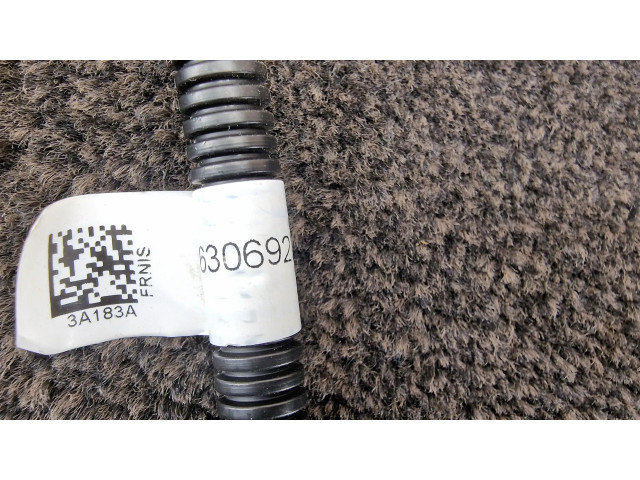 Подушка безопасности в сиденье 630692300F Tesla Model S