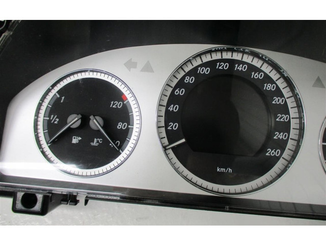 Přístrojová deska Mercedes-Benz C W202 1996 A2044400311