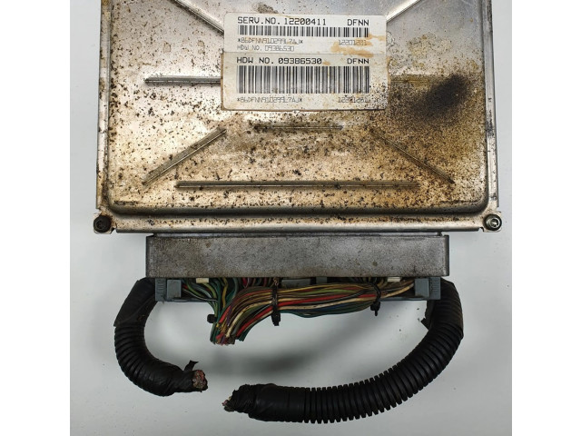 Блок управления двигателем ECU