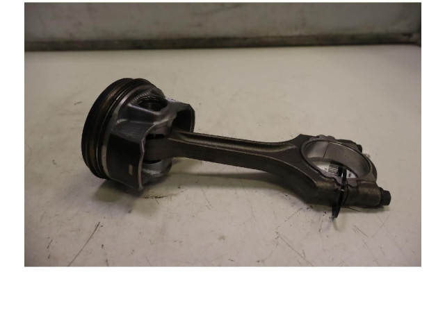 Поршень с шатуном 55273835 Alfa Romeo Stelvio