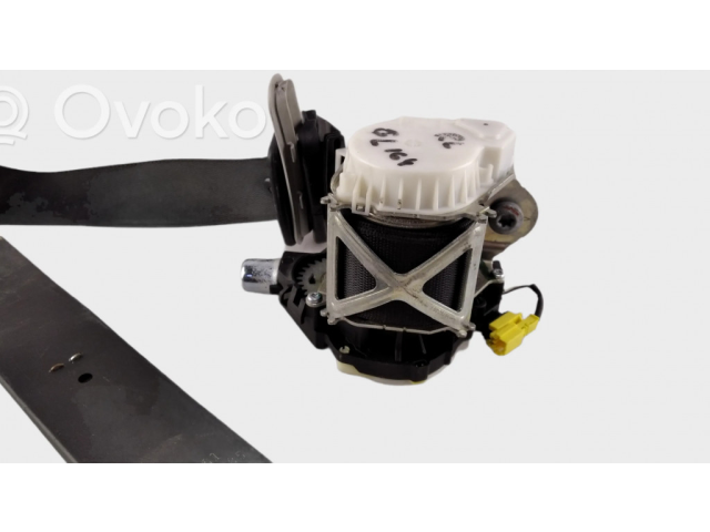 Задний ремень безопасности