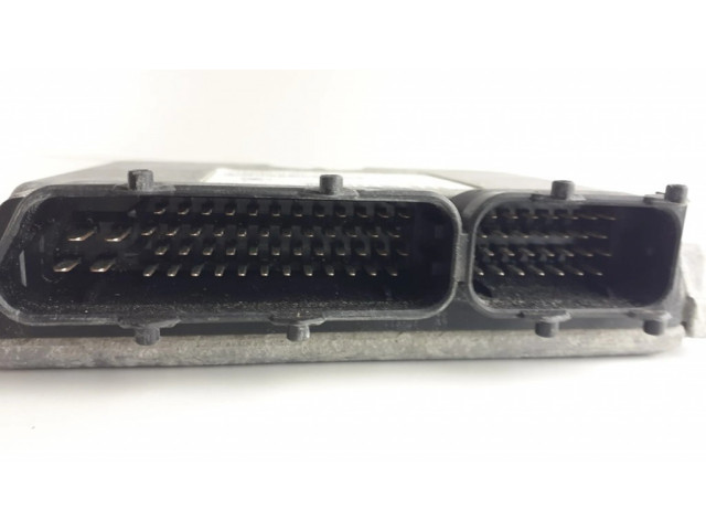 Блок управления двигателя 032906014E, E509E328656U176   Skoda Octavia Mk1 (1U)