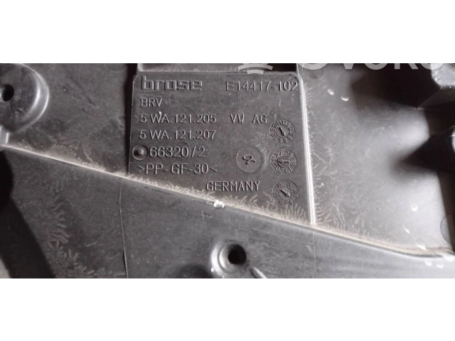 Электрический вентилятор радиаторов       Volkswagen Golf VIII  2019 -  года   