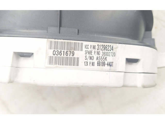 Панель приборов 36002720, 69199440T   Volvo V70       