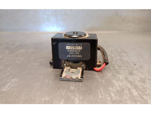 Блок предохранителей MB649187, MB649187 Mitsubishi Montero