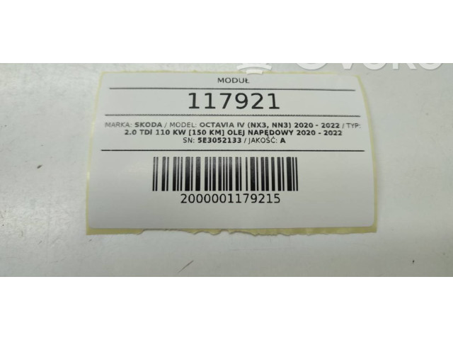 Блок комфорта 5E3052133 Skoda Octavia Mk4