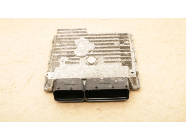 Řídící jednotka 03F906070L, 5WP44790   Volkswagen Caddy 2012