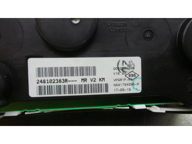 Панель приборов 248102383R Dacia Sandero