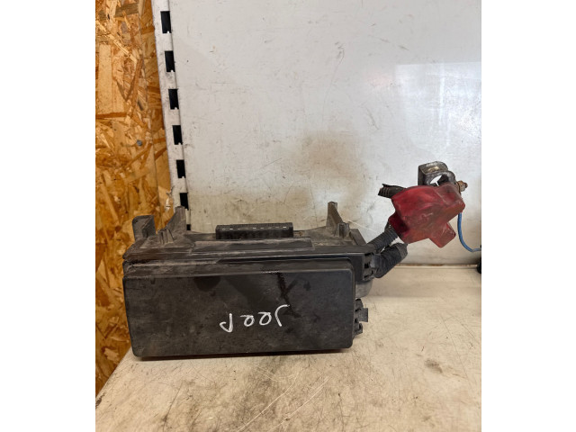 Блок предохранителей 04692073AB, 000007167A Jeep Grand Cherokee