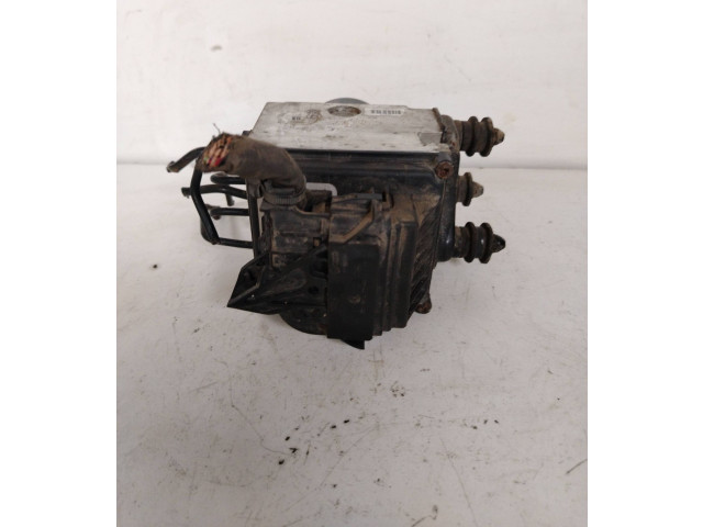 Блок АБС 3c0614095p   Volkswagen  PASSAT B6  2005 - 2010 года