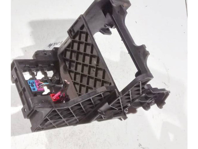 Блок предохранителей 1k1971858e, 1K1971858E Volkswagen Golf Plus