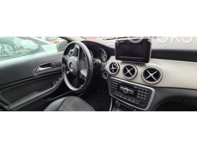 Přístrojová deska Mercedes-Benz GLA W156 2014 A1569002202