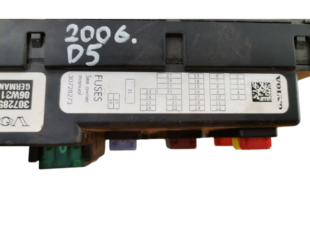 Блок предохранителей 30728512, 06W311 Volvo XC90