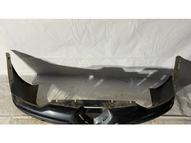 Передний бампер