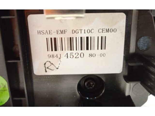 Pojistková skříňka Экран дисплея вверх 9841452080 Peugeot 2008 II 2021