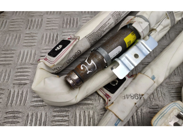 Боковая подушка безопасности A1668602500   Mercedes-Benz GLE (W166 - C292)