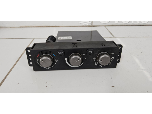 Блок управления климат-контролем MR958005, 1465700022 Mitsubishi Pajero