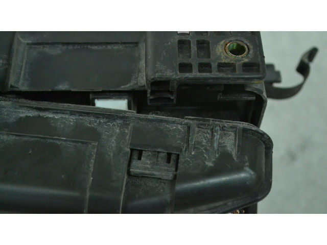   Pojistková skříňka 82670-05020   Toyota Carina T190 1997