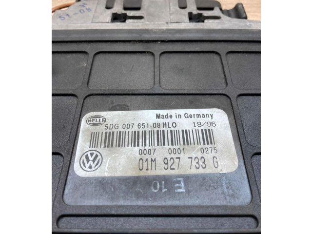 Блок управления коробкой передач 01M927733G, 5DG00765108   Volkswagen PASSAT B4