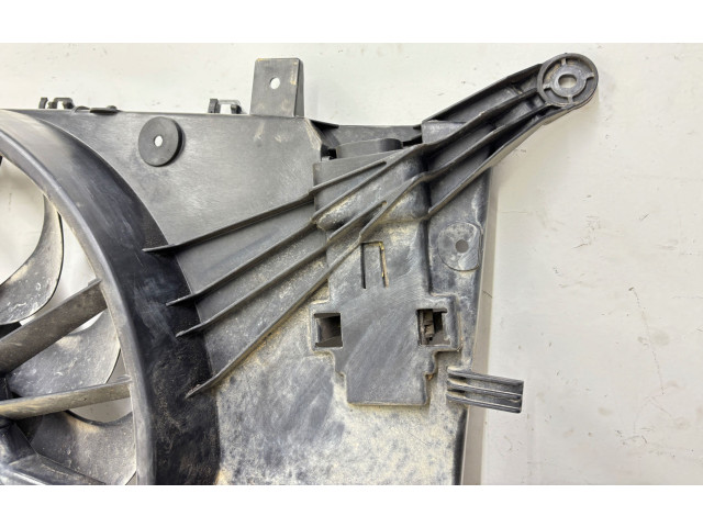 Электрический вентилятор радиаторов  30741144   Volvo V70 