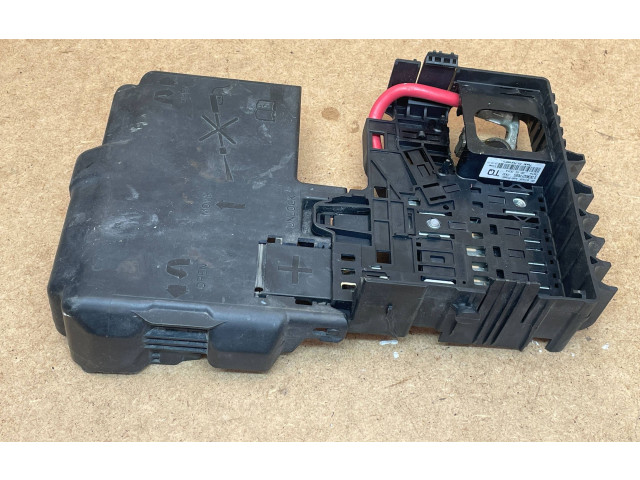 Блок предохранителей  13362765, 30012014   Opel Meriva B    