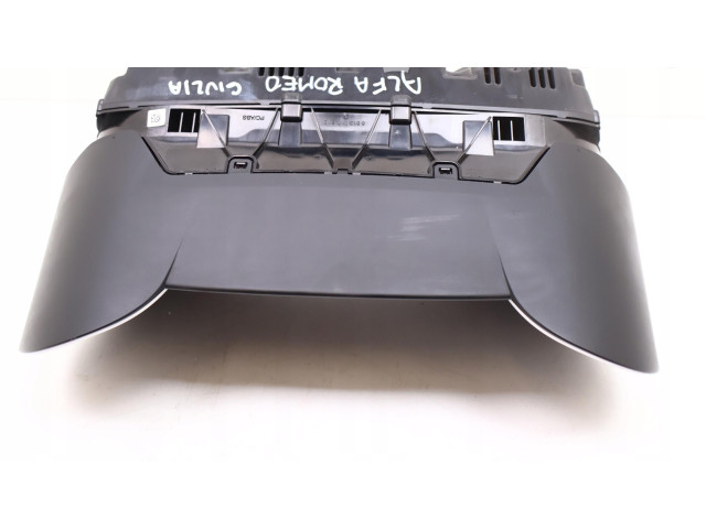 Дисплей Alfa Romeo Giulia