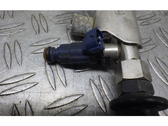 Топливная рампа 353102B000   KIA Ceed  