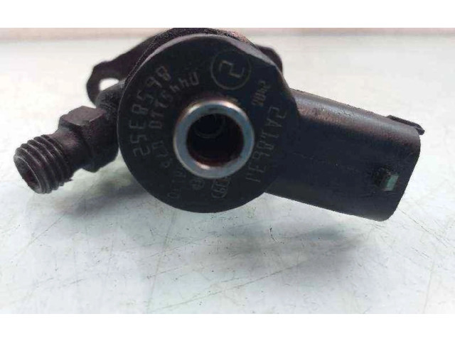 Форсунка 8658352, 8658352 Volvo S60 D5244T2