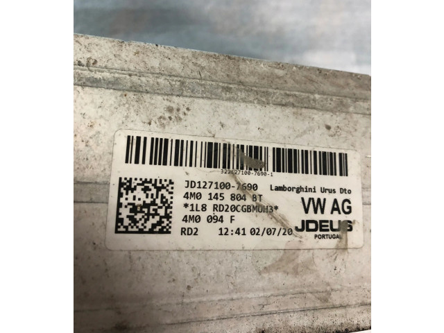 Интеркулер  4M0145804BT   Audi Q8 
