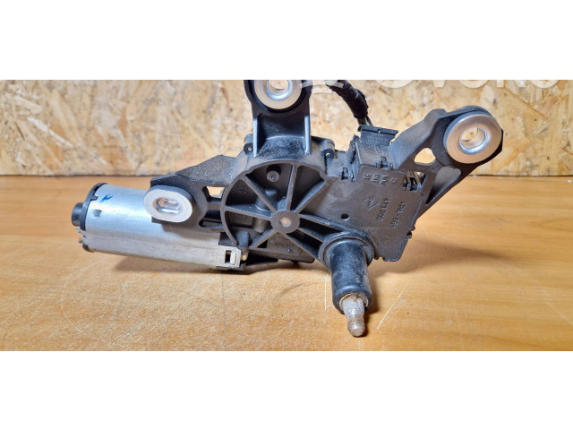 Моторчик заднего дворника 404683    Skoda Octavia Mk1 (1U)