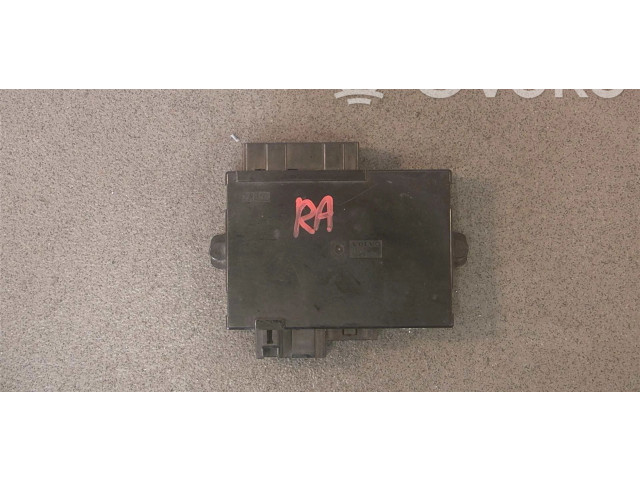 Блок управления    Volvo V70