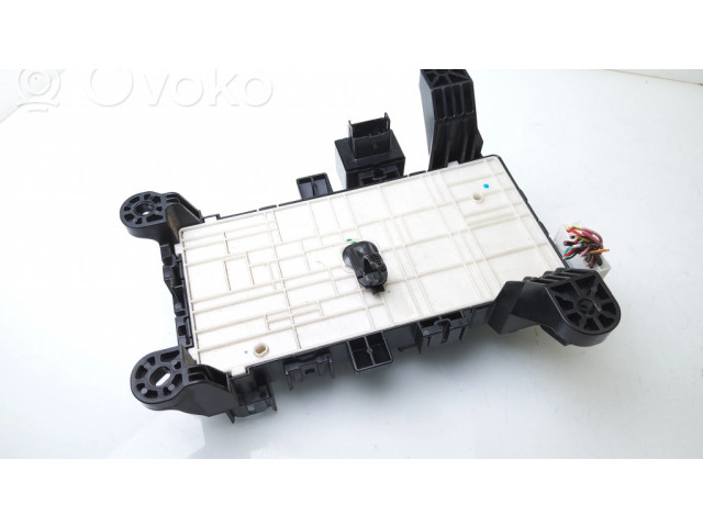 Pojistková skříňka 64J2, 08746H01 Suzuki Grand Vitara II 2009