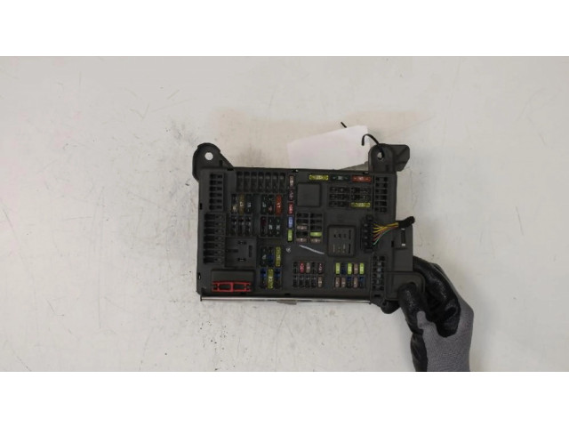 Pojistková skříňka BMW X6 E71 2010