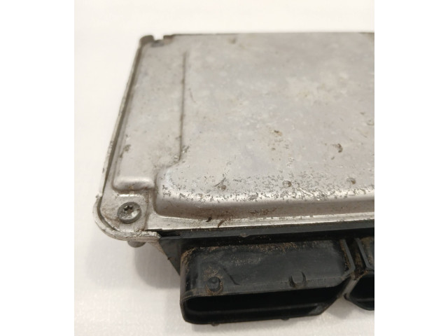 Блок управления двигателя 038906019NS, 1039S20430 Skoda Fabia Mk2 (5J)