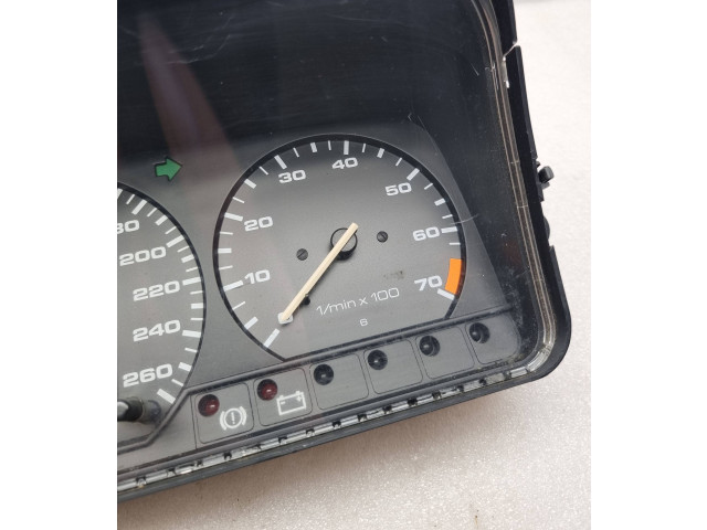 Přístrojová deska Volkswagen PASSAT B3 1991 357919033CS, 357919042J