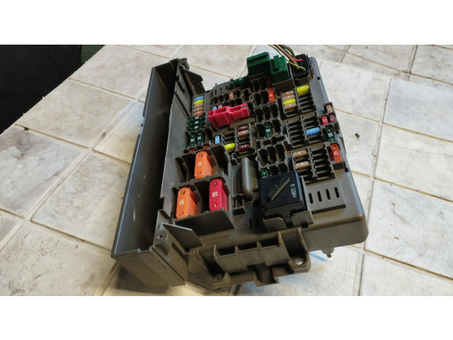 Блок предохранителей 911944604 BMW 1 E81 E87
