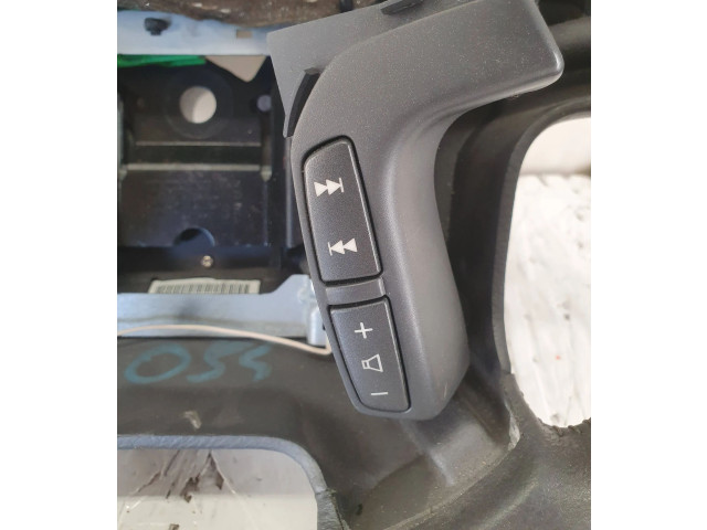 Руль Volvo V70 2000 - 2004 года 8674583, 555044200G