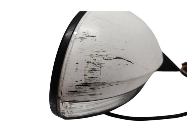 Зеркало электрическое Skoda Yeti (5L) 2009 - 2017 года