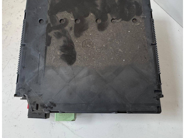 Блок комфорта 5K0937086AA Volkswagen Caddy