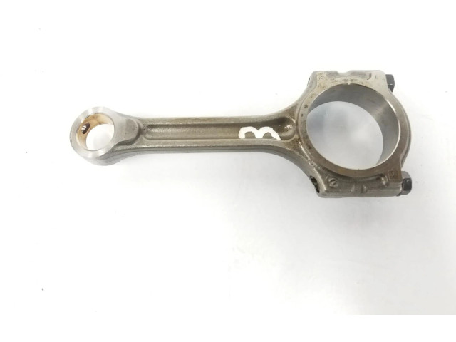 Шатун  121000353R, 8201595491    Dacia Sandero  