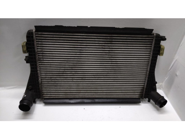 Интеркулер  3C0145805AN   Volkswagen PASSAT B7 2.0