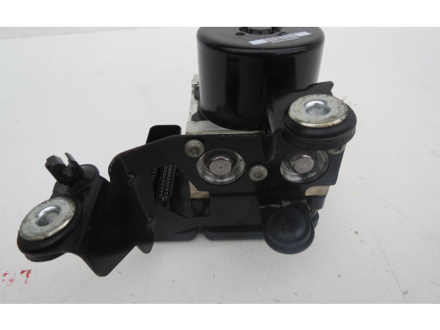 Блок АБС 31329137, 28526258053   Volvo  S60  2011 - 2013 года