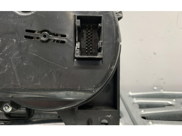 Панель приборов    Jeep Renegade       