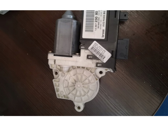 Передний двигатель механизма для подъема окон