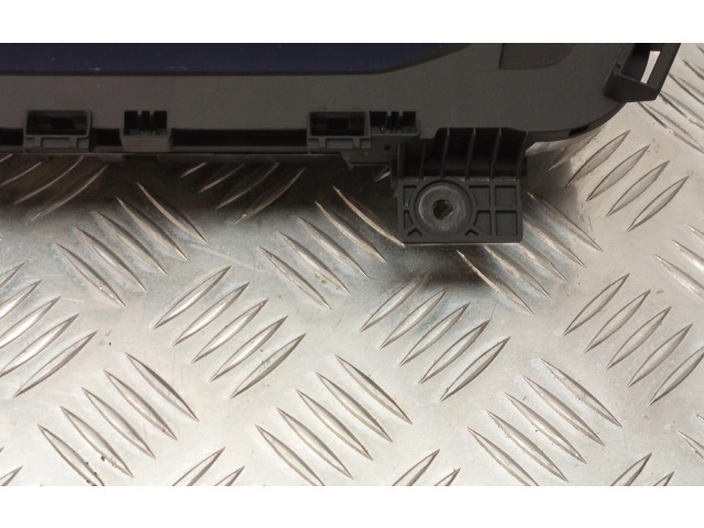 Дисплей Audi Q3 F3