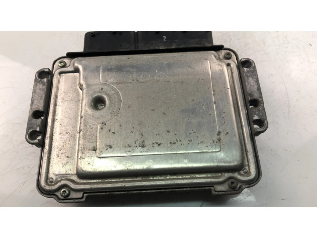 Блок управления двигателя 3910004500 Hyundai i10